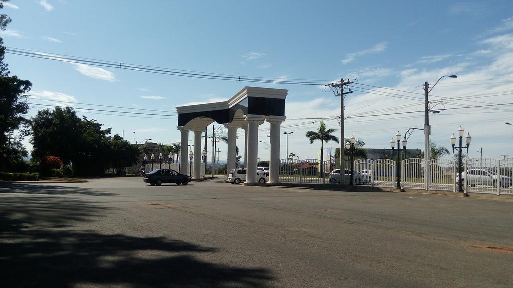 Apartamento Encontro das Águas Caldas Novas Exterior foto